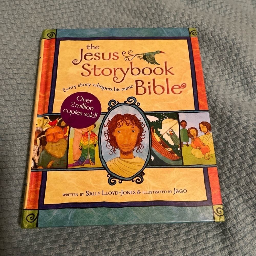 The Jesus Storybook Bible: Every Story Whispers His Name